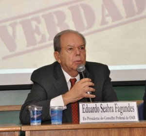 Foto do jurista Dr. Eduardo Seabra Fagundes
